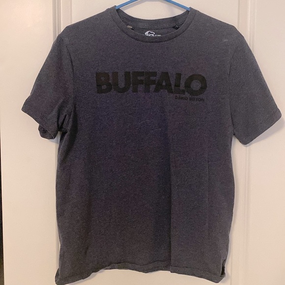 Buffalo mens tshirt. Size L. EUC - Picture 1 of 2